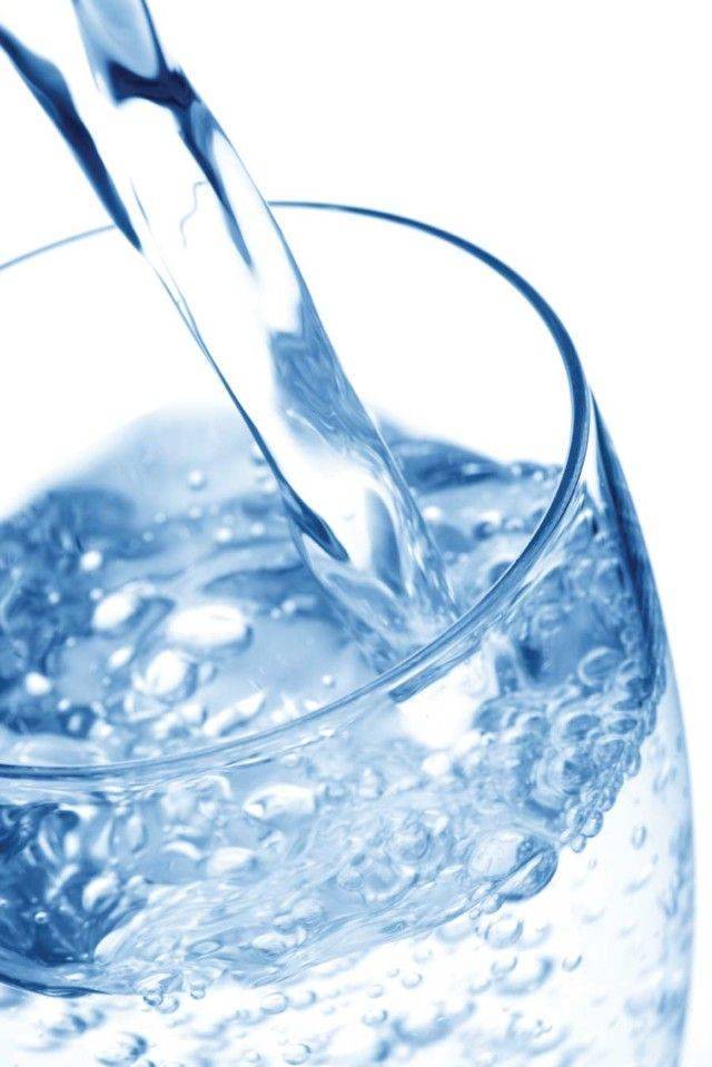 Какая питьевая вода лучше и какую воду мы пьем?