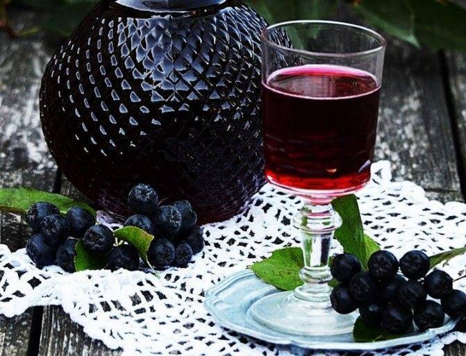 Как сделать вкуснейшее домашнее вино из свежих и замороженных ягод: рецепты приготовления для начинающих