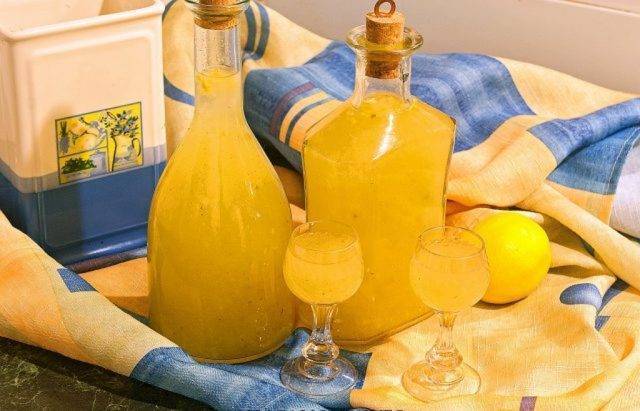 Как приготовить самогон из меда в домашних условиях: рецепт без дрожжей - рецепты
