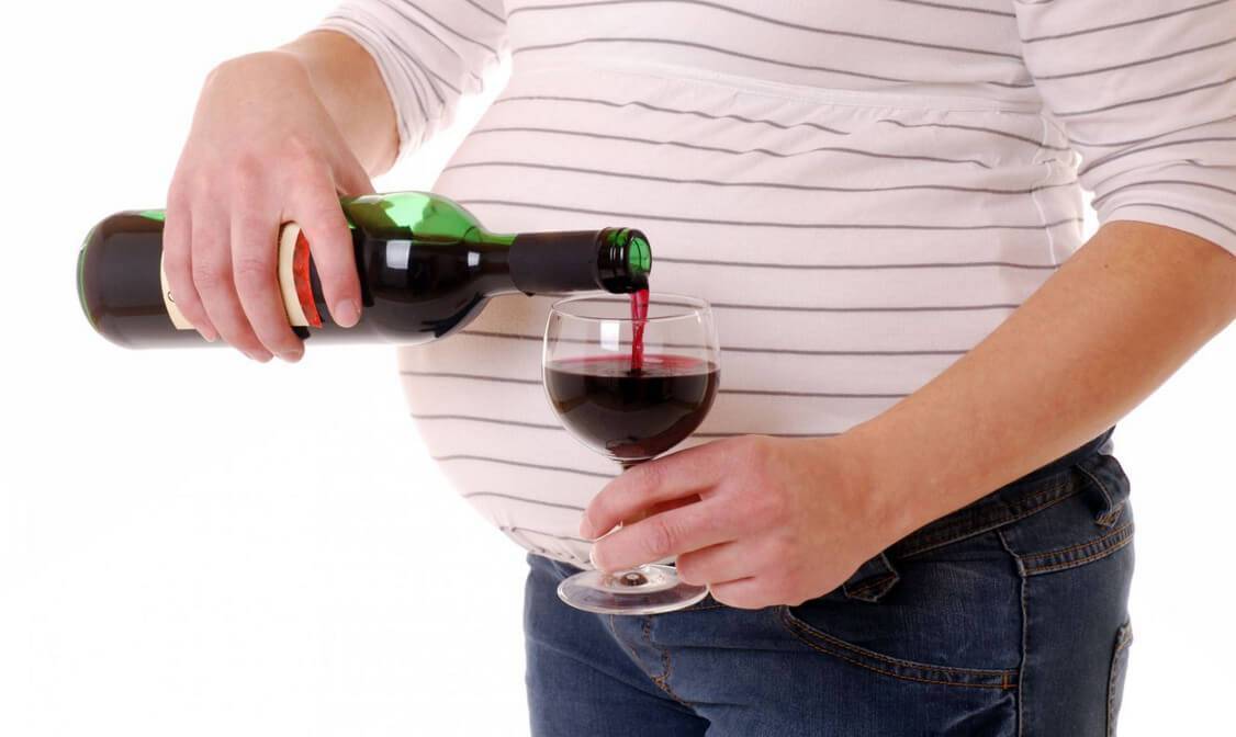 Можно ли пить алкоголь при беременности на ранних, поздних сроках