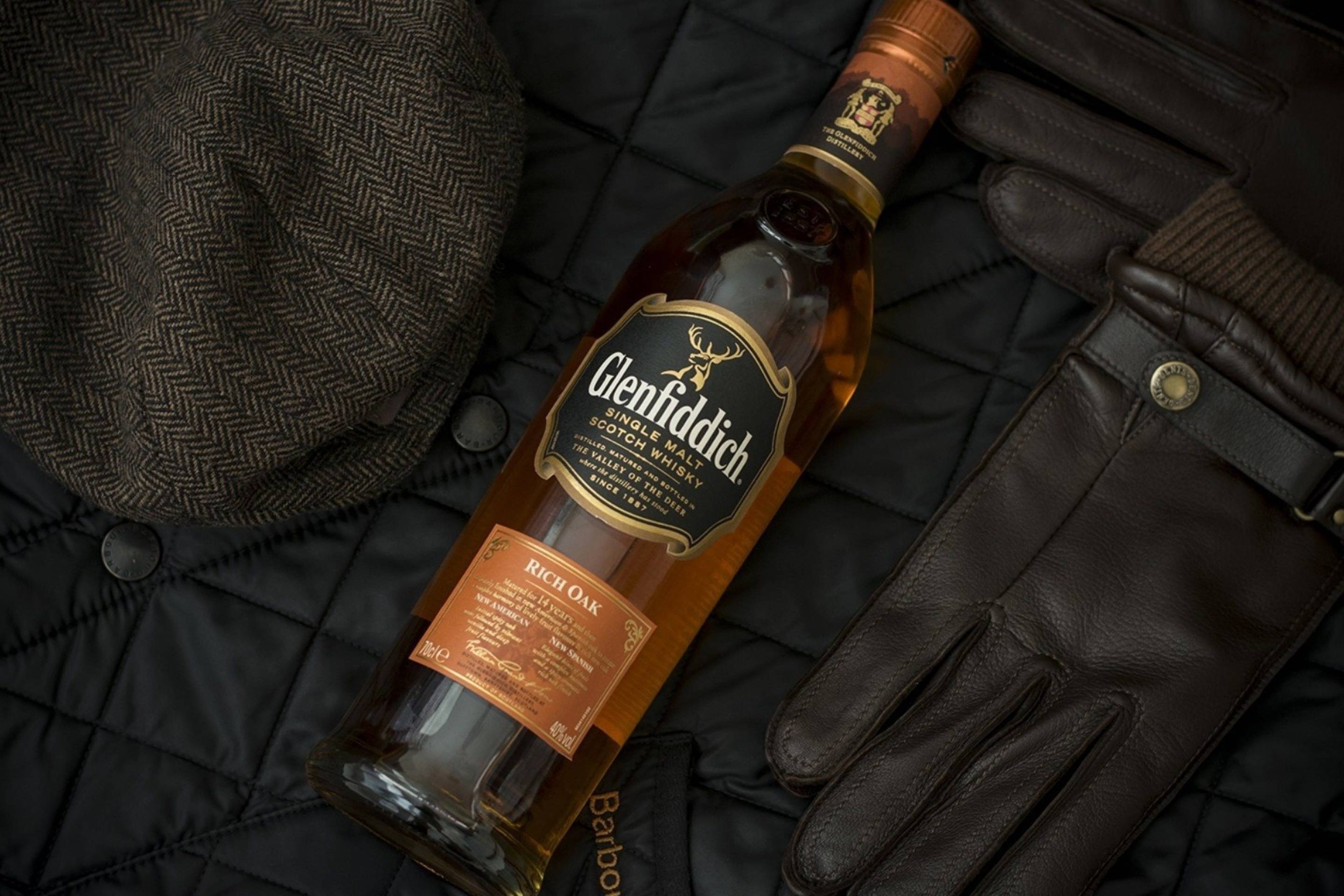 Шотландский виски. Glenfiddich 14. Глиддич виски. Глинфининг виски. Фиддих виски.