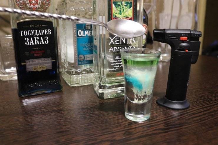Как приготовить коктейль медуза — история алкоголя