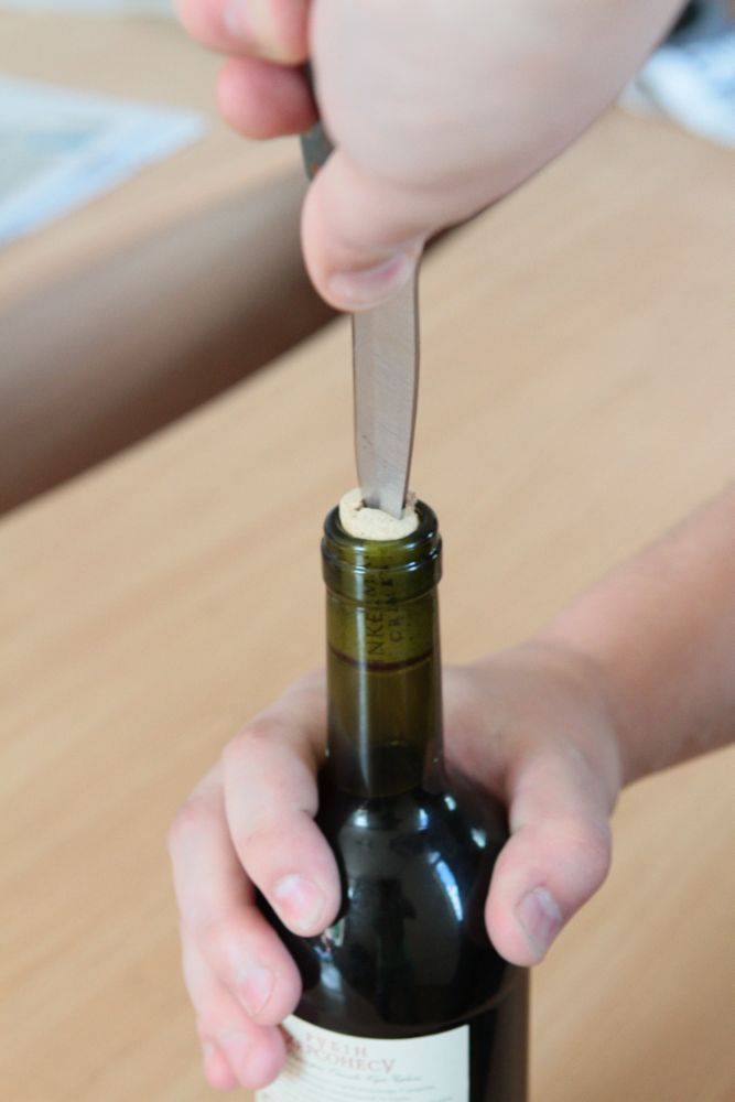 Как открыть бутылку вина штопором – инструкция и видео