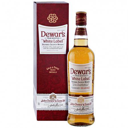 Виски dewars 8. Виски Dewar's White Label 40% 0,7 л. Виски Dewar's White Label, 0.7 л, подарочный набор. Дюарс Уайт лейбл 15 лет. Дюарс Уайт лейбл градусы.