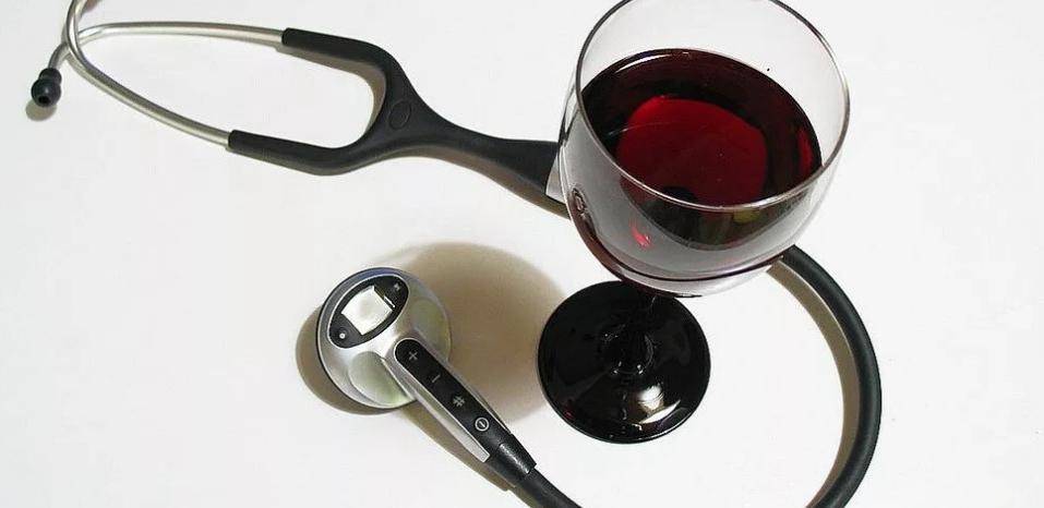 Красное вино при повышенном давлении