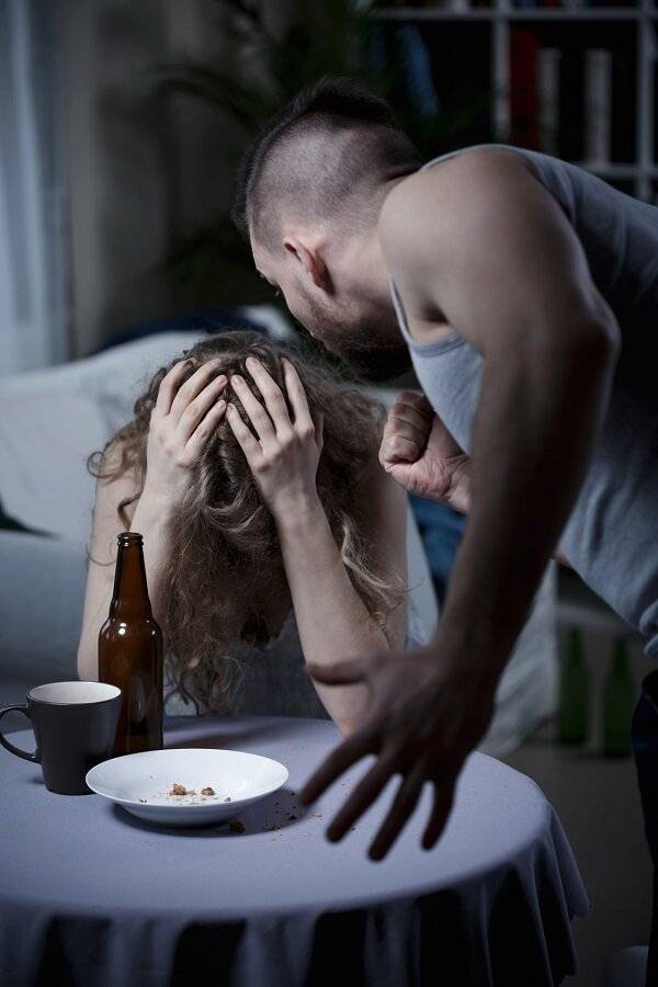 Агрессия при алкогольном опьянении: нарушения психики под действием алкоголя