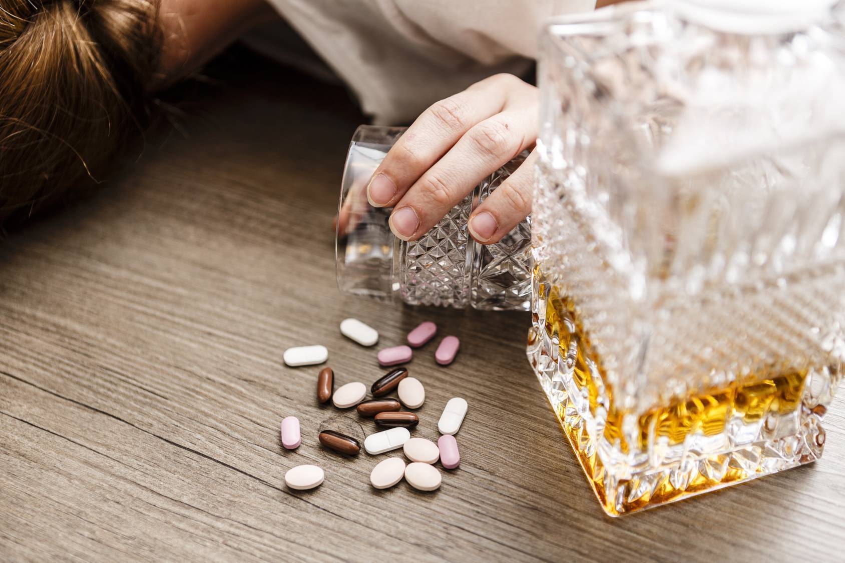 Можно ли пить алкоголь во время приема противозачаточных средств