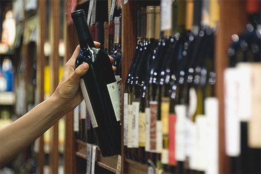 Как выбрать вино: какое хорошее, правила выбора в супермаркете и магазине