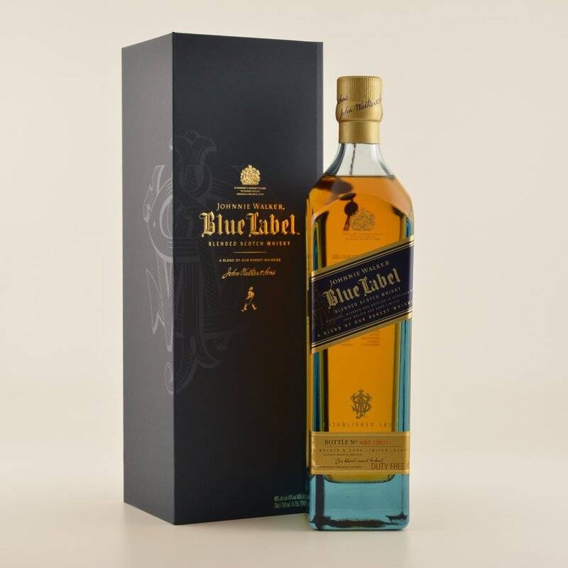 Blue label 1. Johnnie Walker Blue Label GB, 40%. Blue Label Johnnie Walker 817240. Джонни Уокер Блю лейбл 25 лет. Johnnie Walker Blue Label 2015 г.