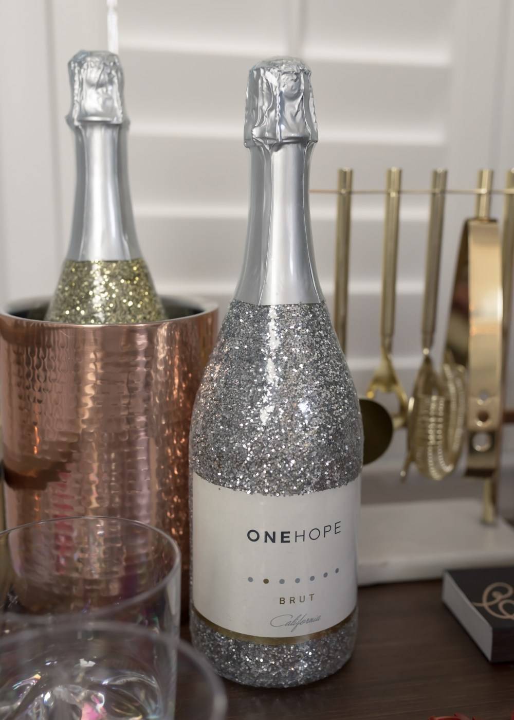 Перламутровое шампанское (с блестками) – новая мода в игристых винах