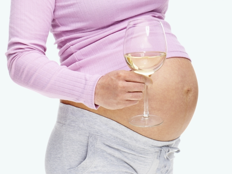 Алкоголь во время беременности - влияние спиртного на развитие плода и последствия употребления