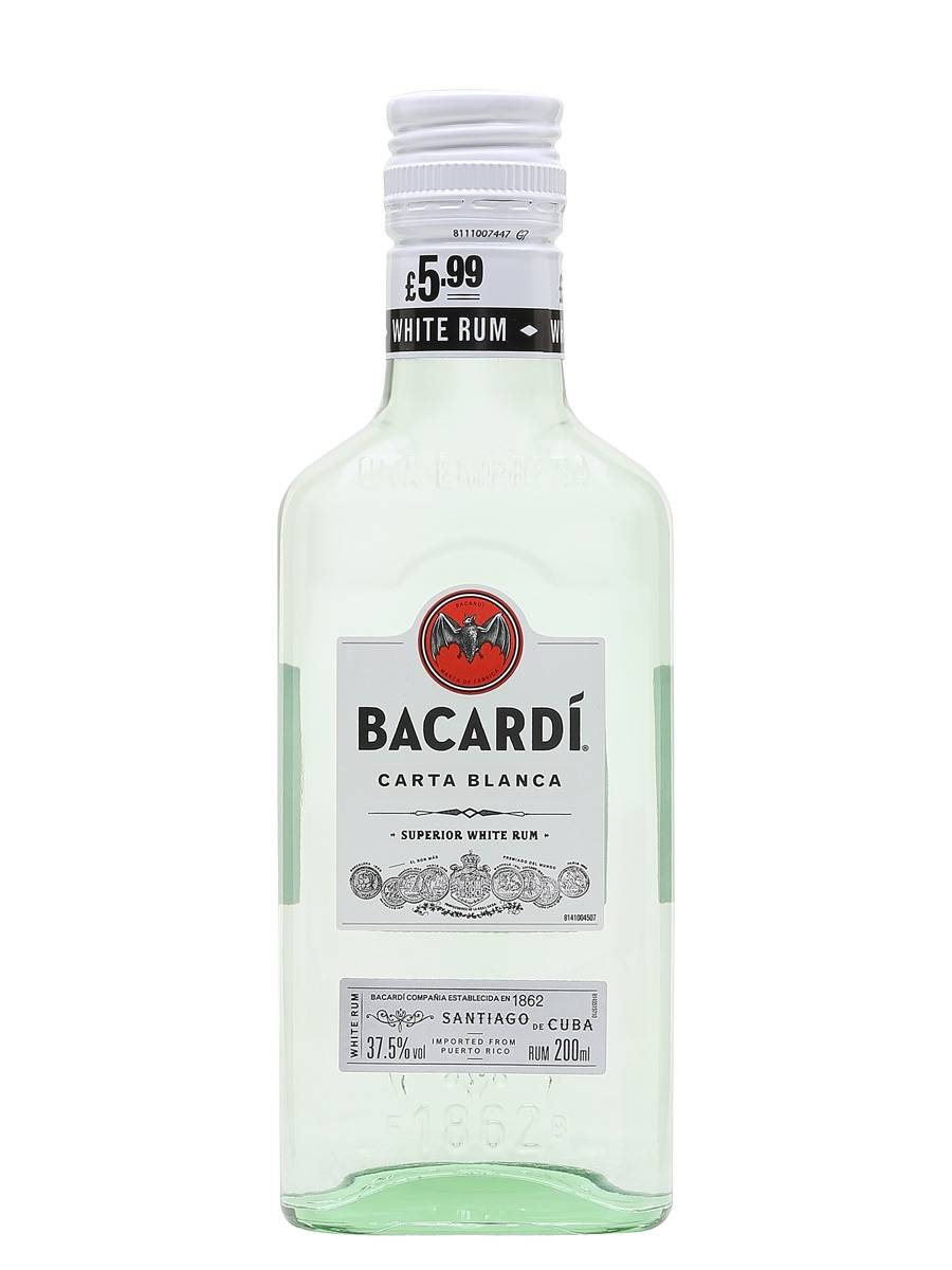 Алкогольный напиток 40. Rum Bacardi carta Blanca. Ром бакарди 50 градусов. Ром Bacardi White carta Blanca. Ром бакарди крепость в градусах.