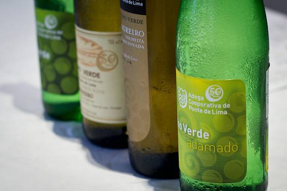 Обзор зеленого вина из Португалии