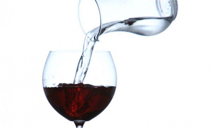 Зачем и как разбавлять вино водой | алкофан | яндекс дзен