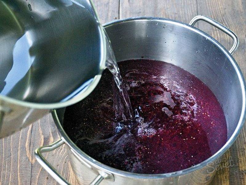 Простой рецепт приготовления домашнего сухого вина из винограда