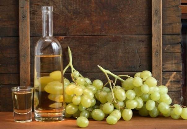 Водка чача: грузинская водка, как пить и чем закусывать, полезные и вредные свойства