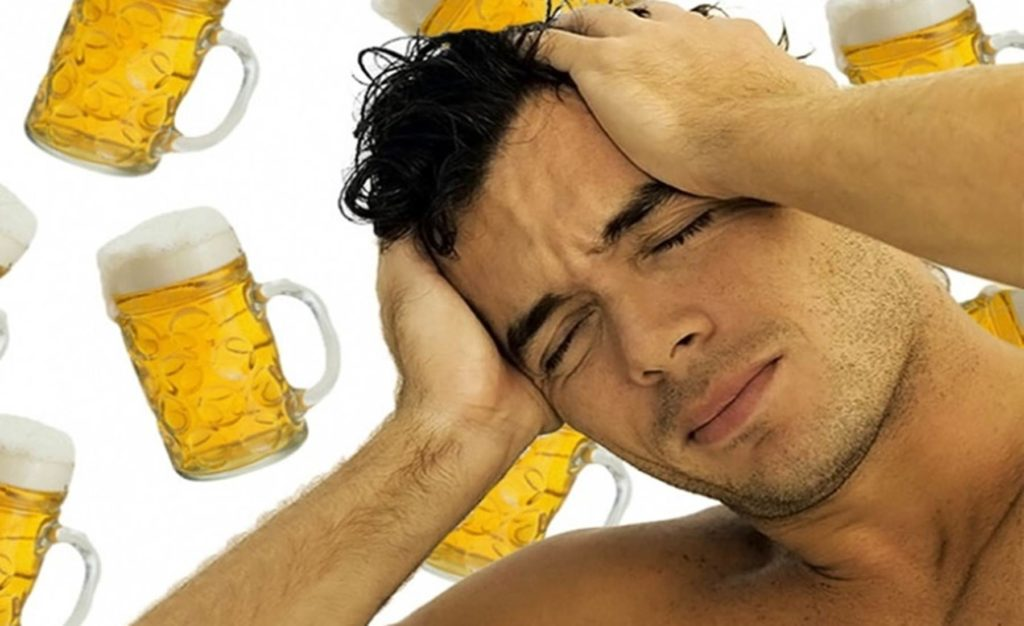 После пива болит голова на утро: почему болит и что делать
