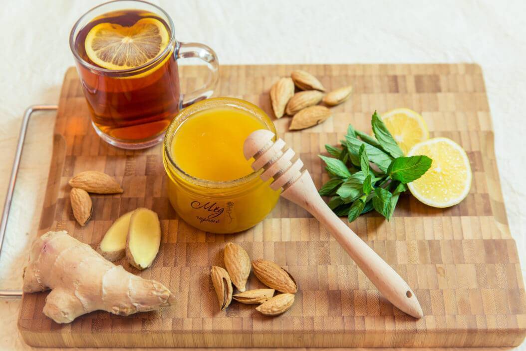 Водка и мед при простуде: рецепты, способы приготовления и приема