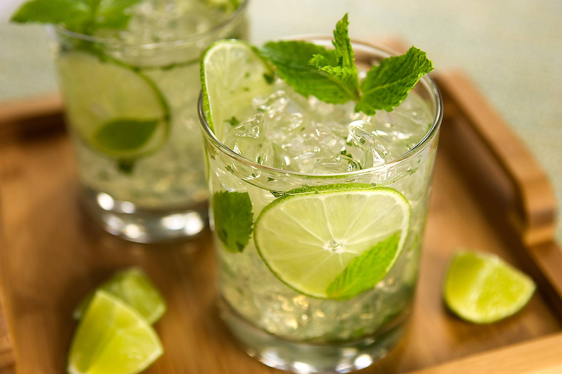 Алкогольный коктейль мохито – 3 рецепта приготовления напитка в домашних условиях